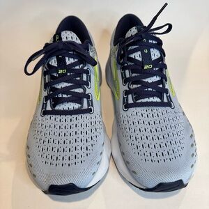 Brooks Women's Athletic Shoes in Gray and Neon Yellow